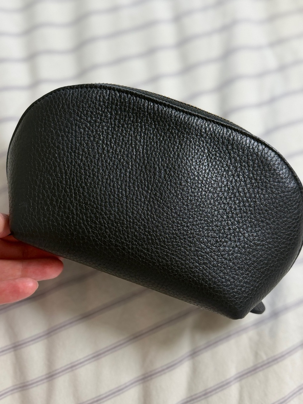 Cuyana leather pouch - Picture 5 of 9